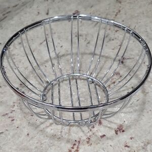 Contempo Metal Chrome Wire Fruit Veggie Basket